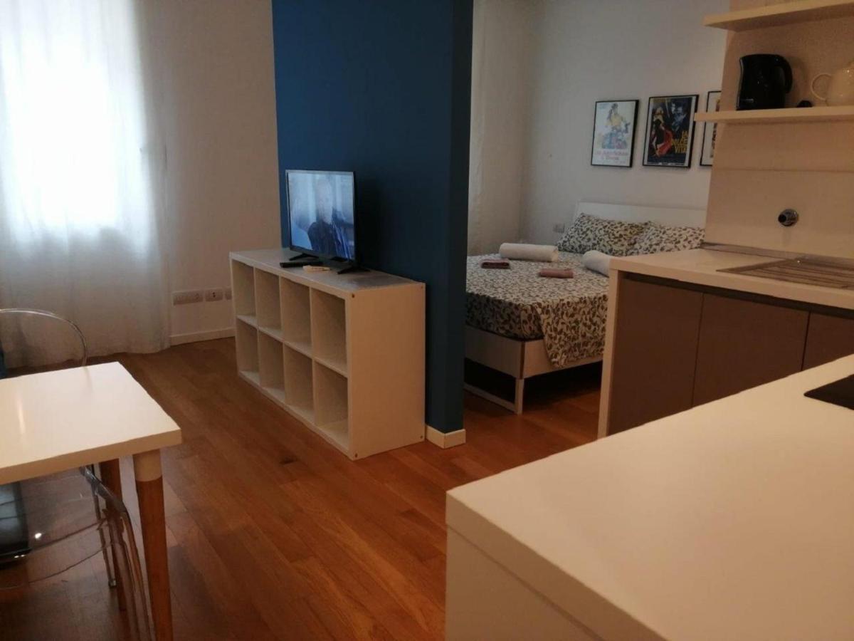 מילאנו Navigli Suites - De Santis מראה חיצוני תמונה